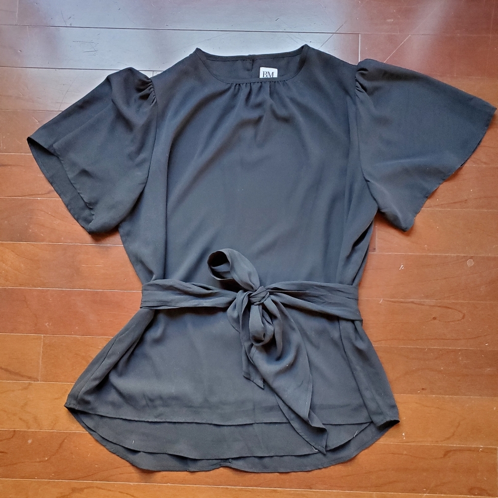 Badgley Mischka Short Sleeve Tie Front Blouse